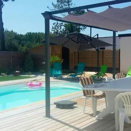 Villa De 3 Chambres Avec Piscine Privee Jardin Clos Et Wifi A Jean De Monts A 3 Km De La Plage *