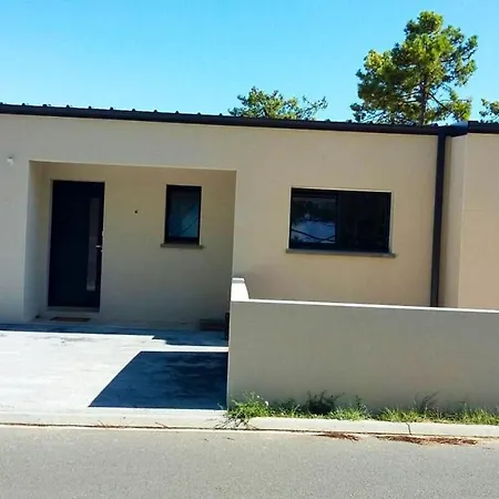 De 3 Chambres Avec Piscine Privee Jardin Clos Et Wifi A Jean De Monts A 3 Km De La Plage Saint-Jean-de-Monts