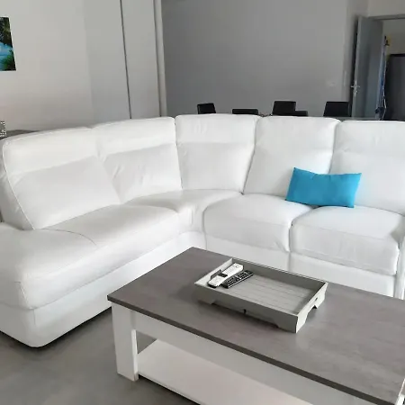 De 3 Chambres Avec Piscine Privee Jardin Clos Et Wifi A Jean De Monts A 3 Km De La Plage *
