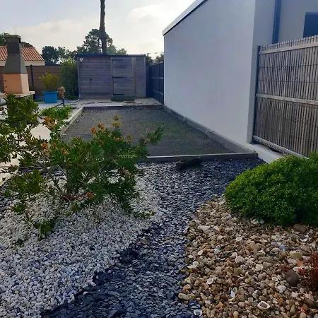 De 3 Chambres Avec Piscine Privee Jardin Clos Et Wifi A Jean De Monts A 3 Km De La Plage * Saint-Jean-de-Monts