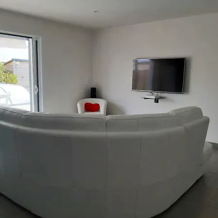 Villa De 3 Chambres Avec Piscine Privee Jardin Clos Et Wifi A Jean De Monts A 3 Km De La Plage Saint-Jean-de-Monts