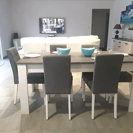 Villa De 3 Chambres Avec Piscine Privee Jardin Clos Et Wifi A Jean De Monts A 3 Km De La Plage Saint-Jean-de-Monts